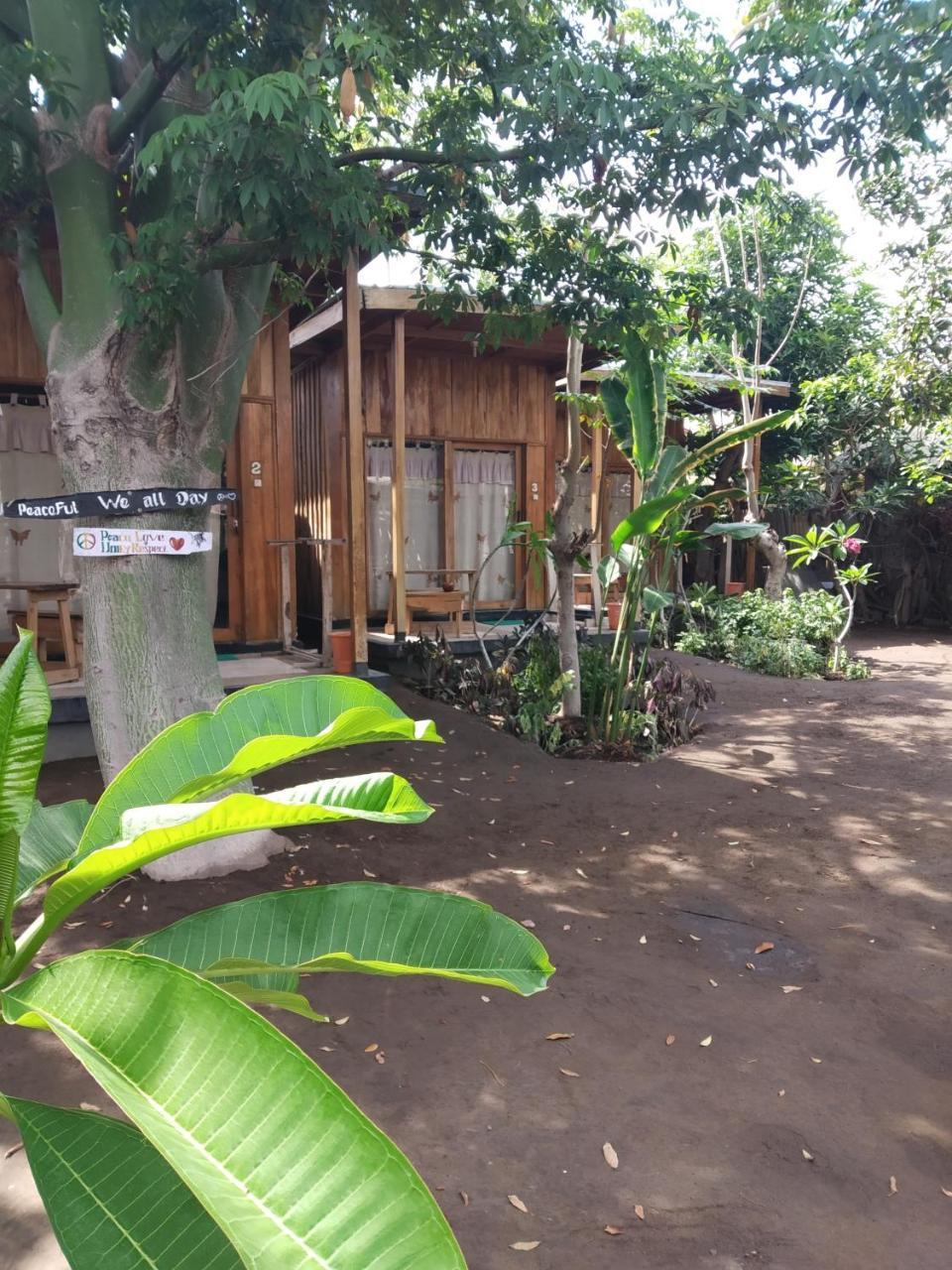 Beach Box Bungalow Gili Trawangan Extérieur photo